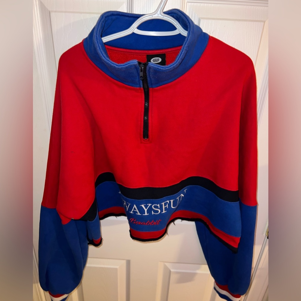 BSRABBIT Cropped Zip Sweater